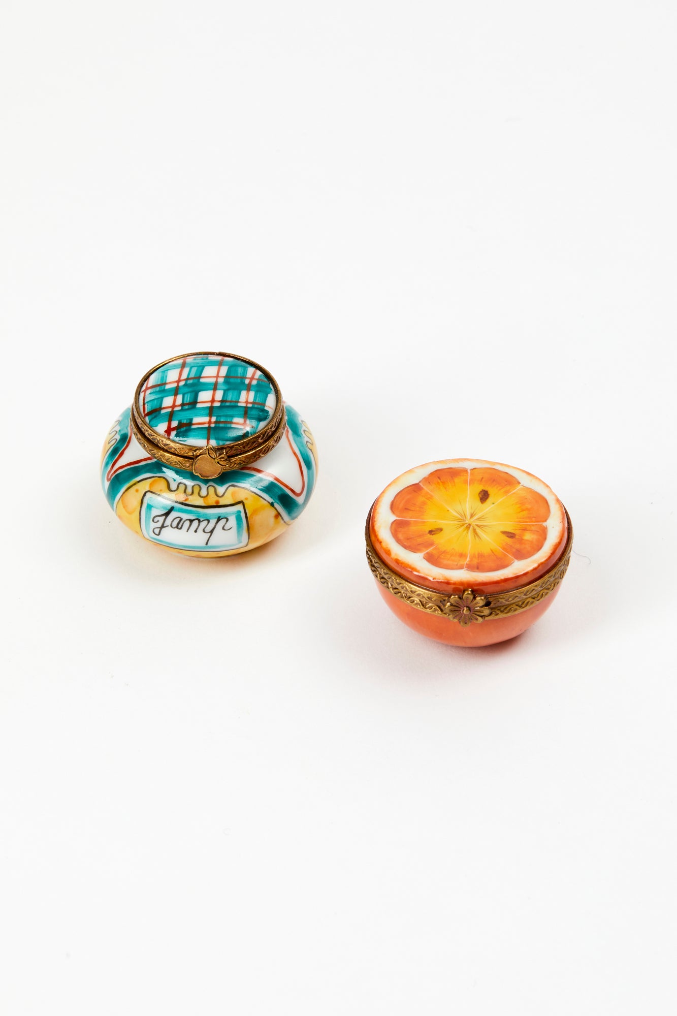 Jam jar limoges box. Great vintage condition.