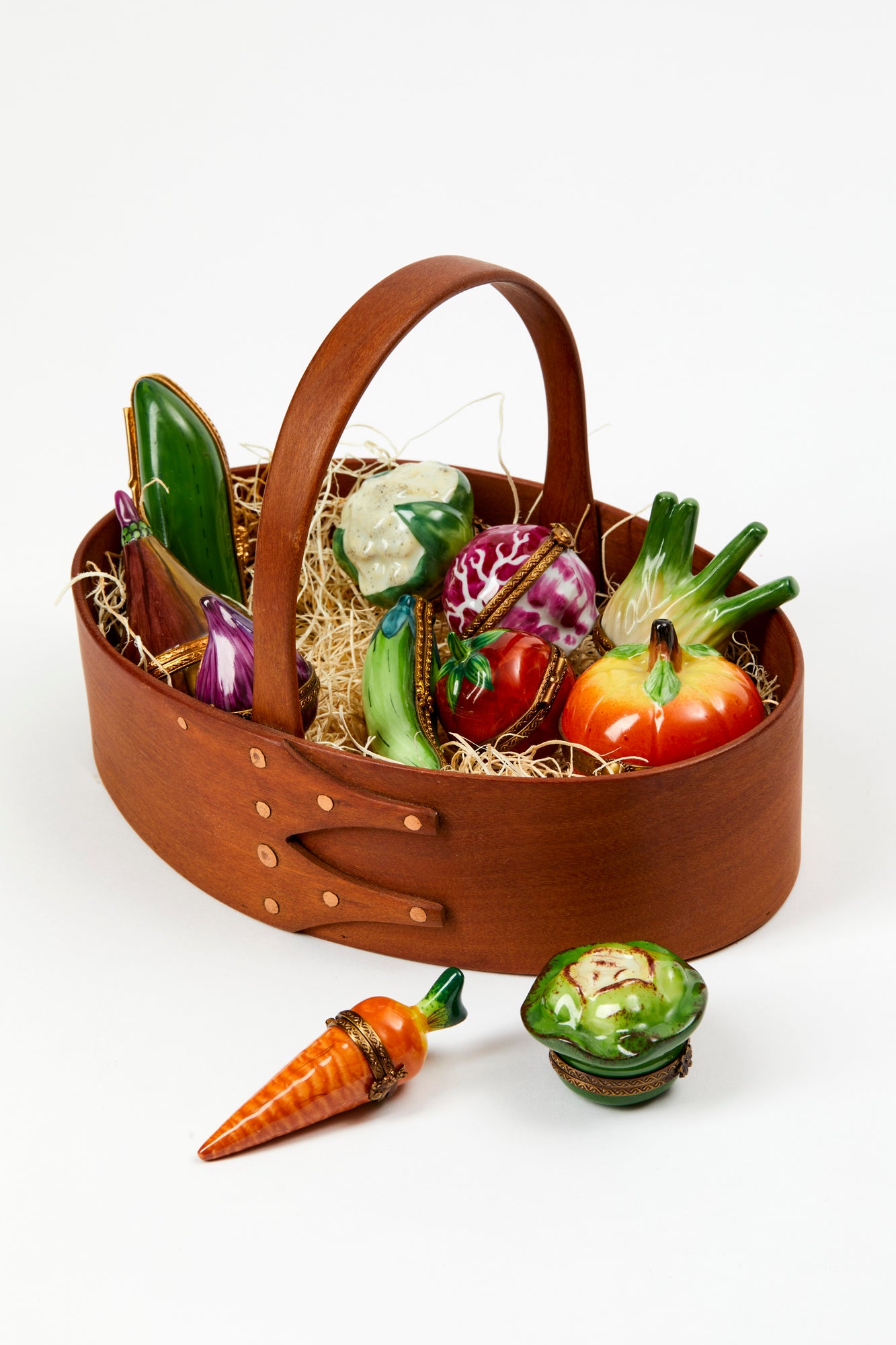 Vintage vegetables limoges boxes.