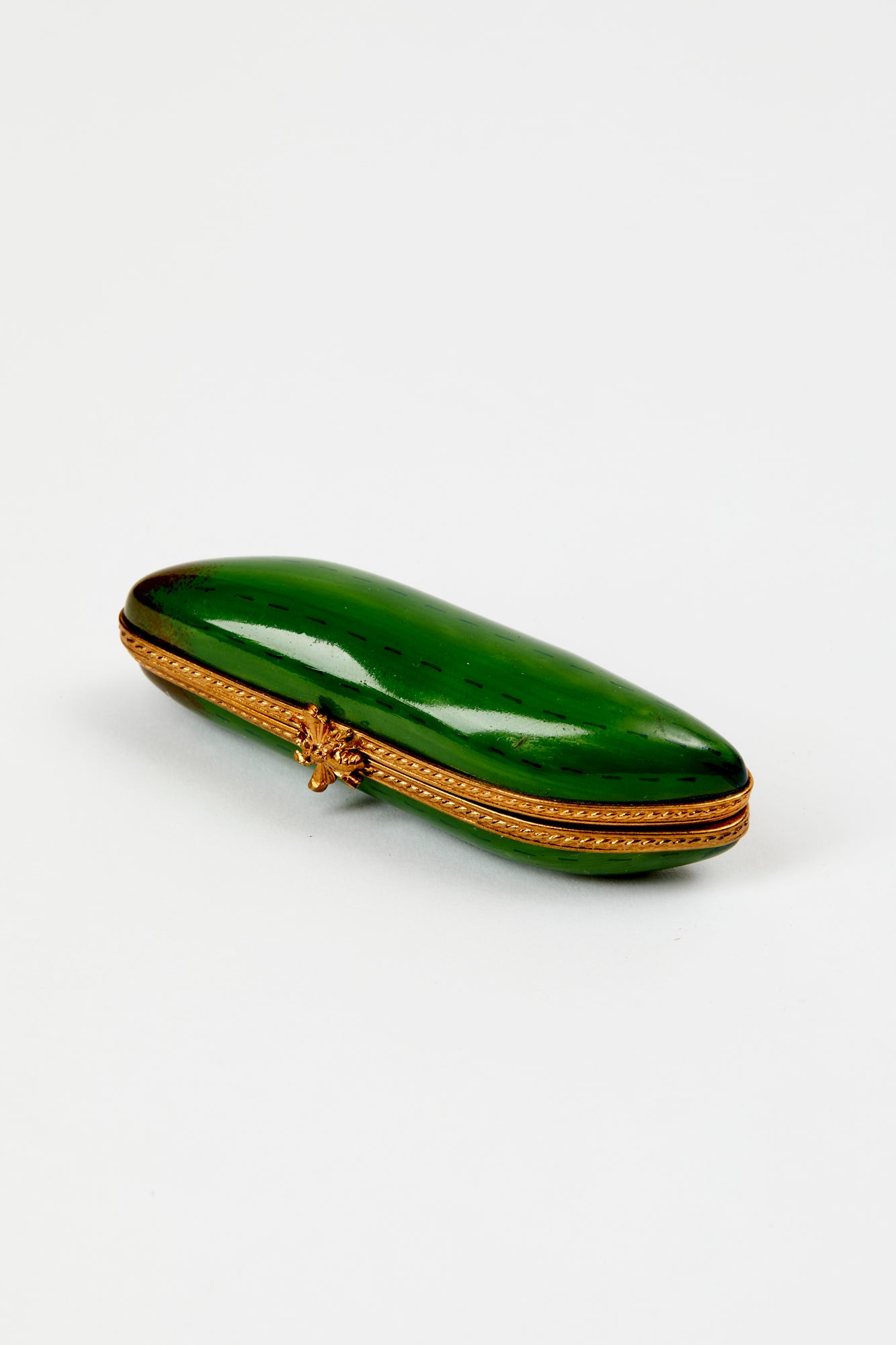 Vintage snap pea limoges box.