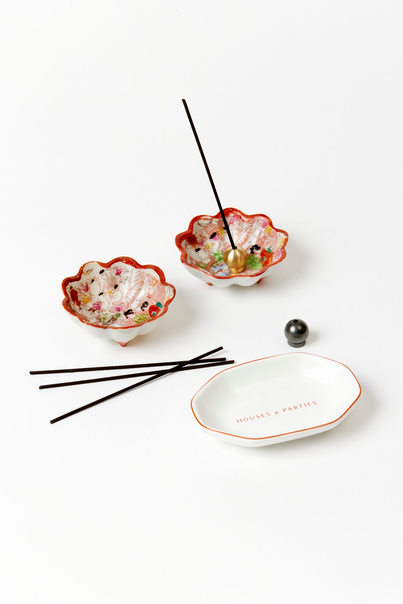 Transform any dish into a spiritual experience by adding this minimalist incense holder.