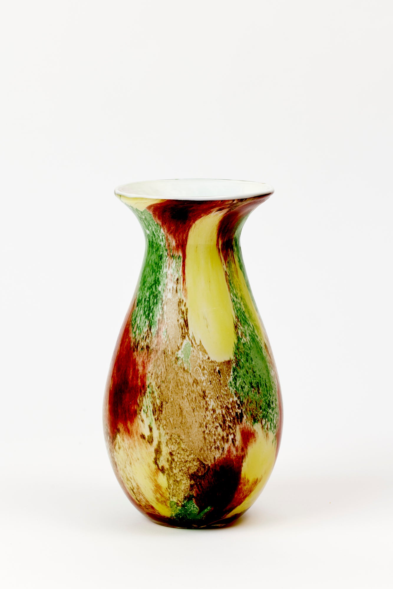 Spotted vase for flowers.