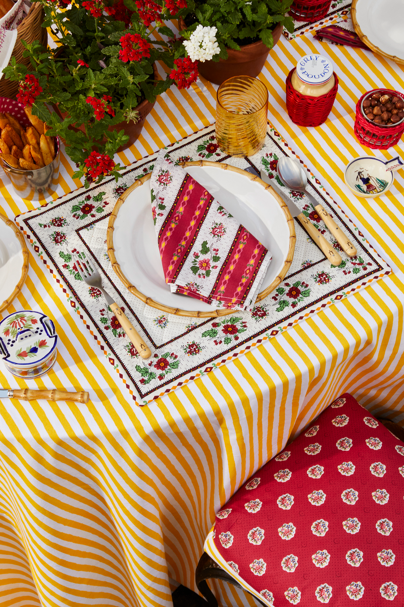 YELLOW STRIPE TABLECLOTH TO-THE-FLOOR