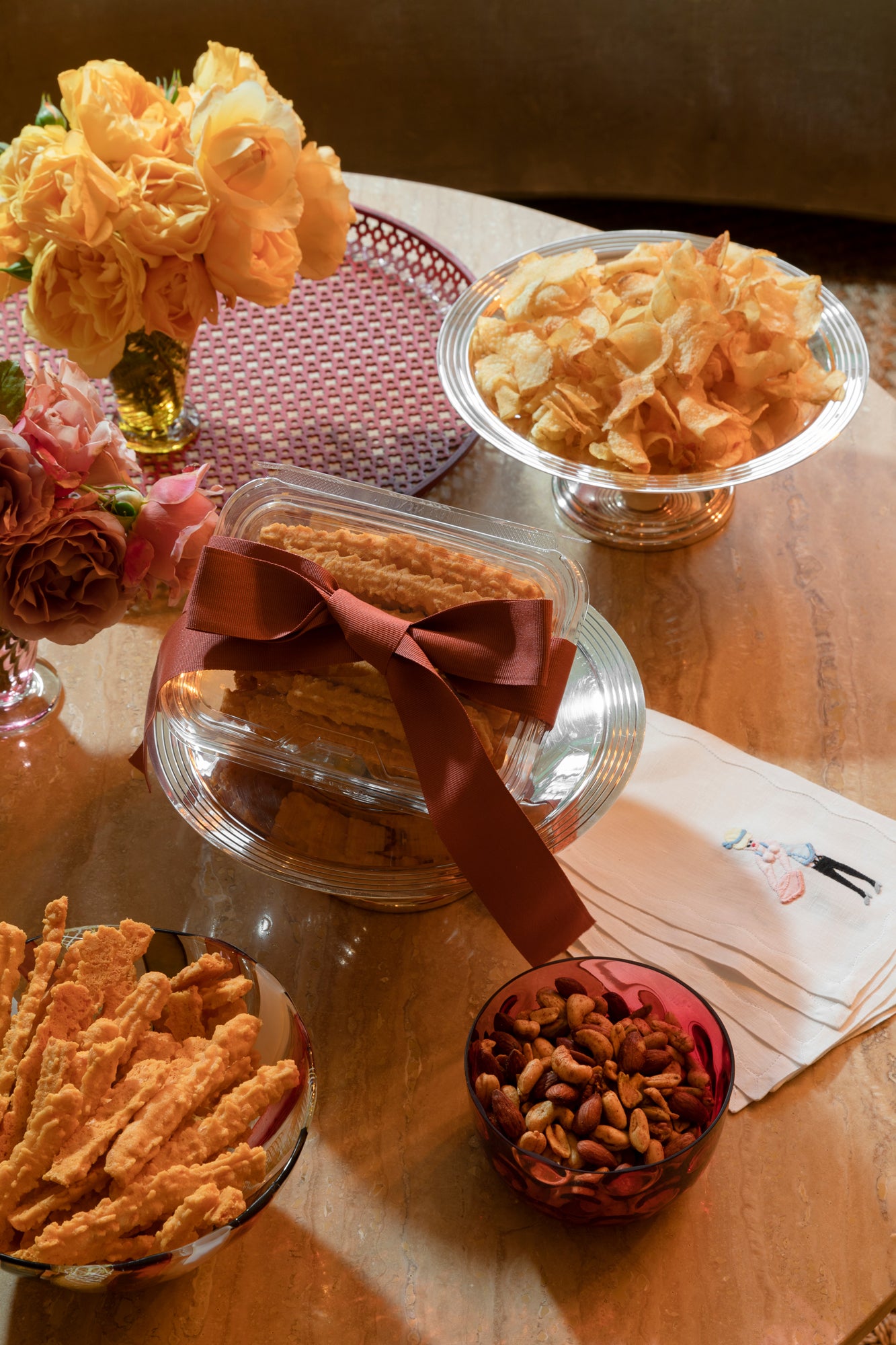 CLASSIC SOUTHERN CHEESE STRAWS