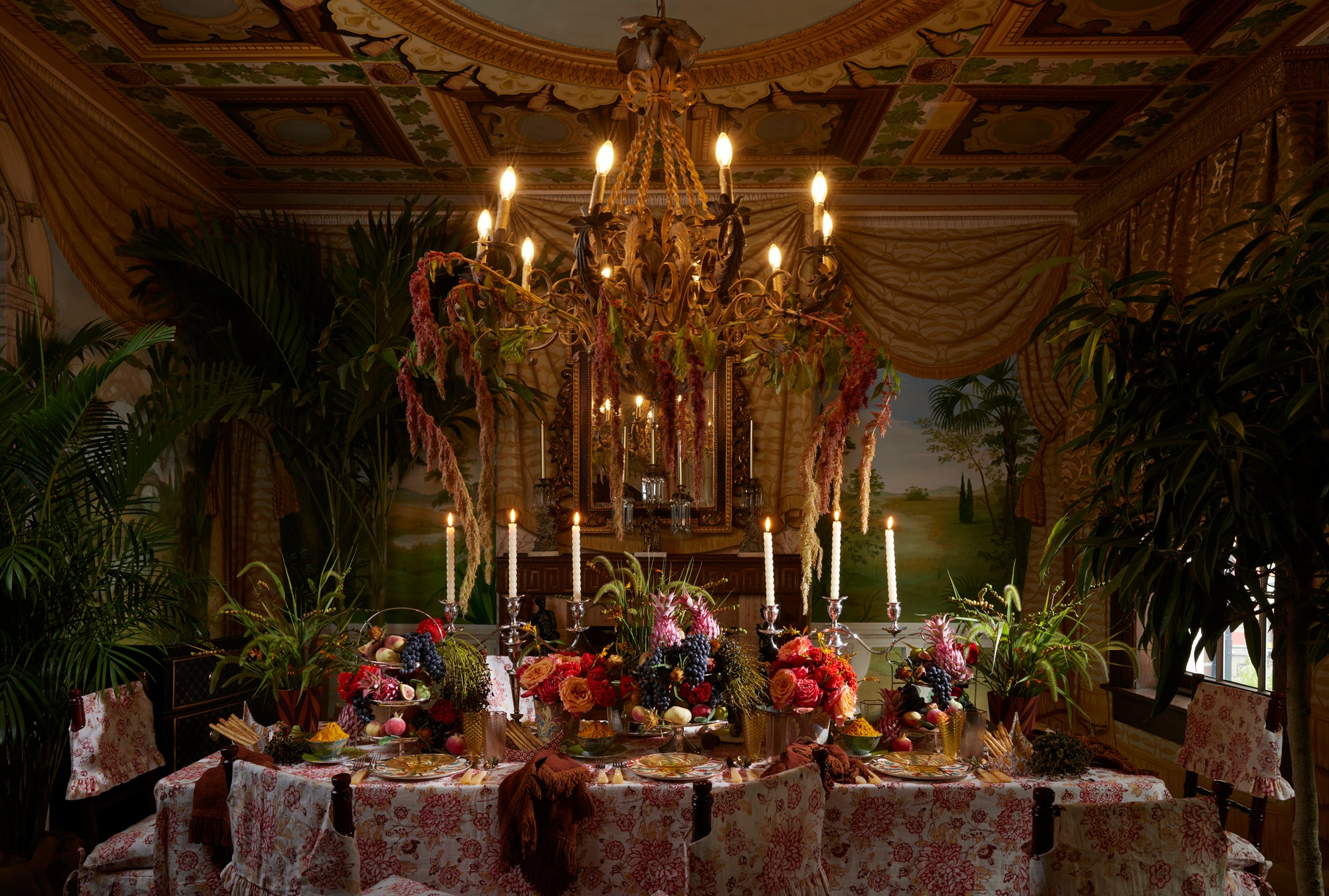 Elaborate table for 8.