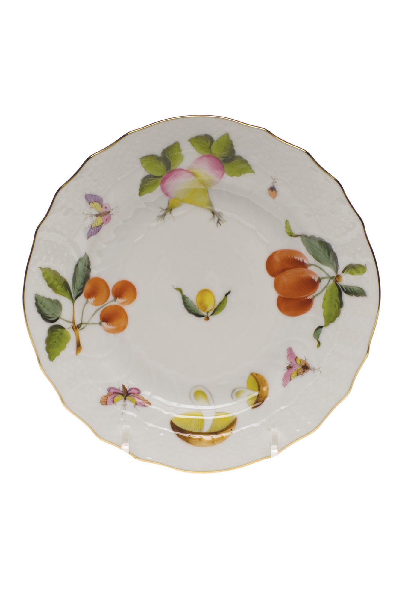 Market Garden designs on porcelain. Five piece place setting includes dinner plate, dessert plate, bread & butter plate and tea cup with saucer. 