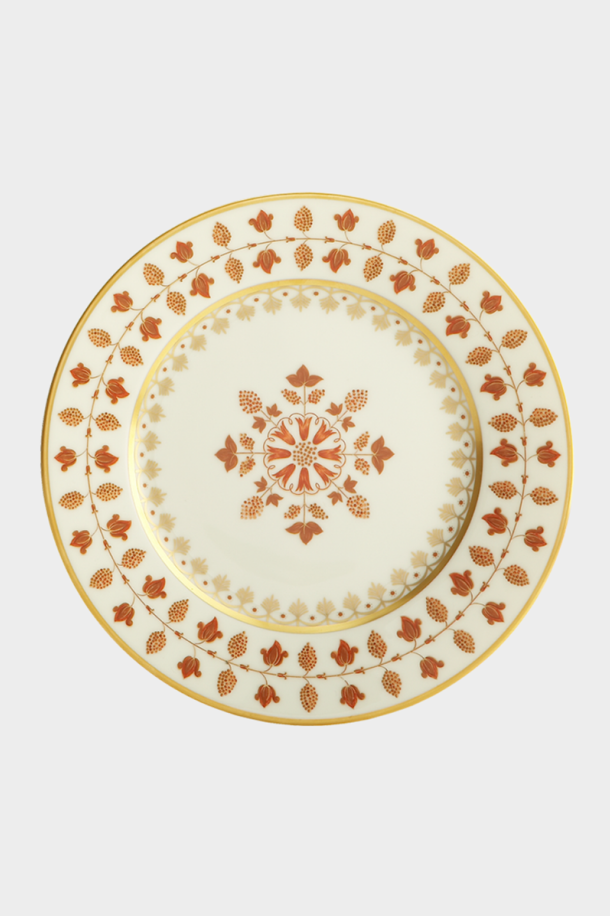 Elegant dinnerware was created by Robert Haviland and C. Parlon in collaboration with the then Prime Minister and is based on a Japanese design.